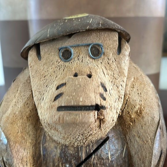 *NEW* Hand-Carved Coconut Tiki Monkey Coin Bank, Hawaii - Picture 3 of 13